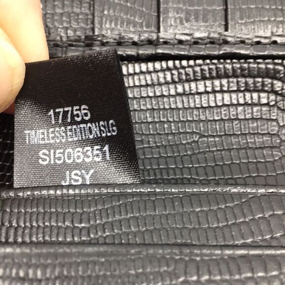 NWT GUESS Timeless Edition SLG Black Canvas Trifold Wallet - Picture 13 of 16